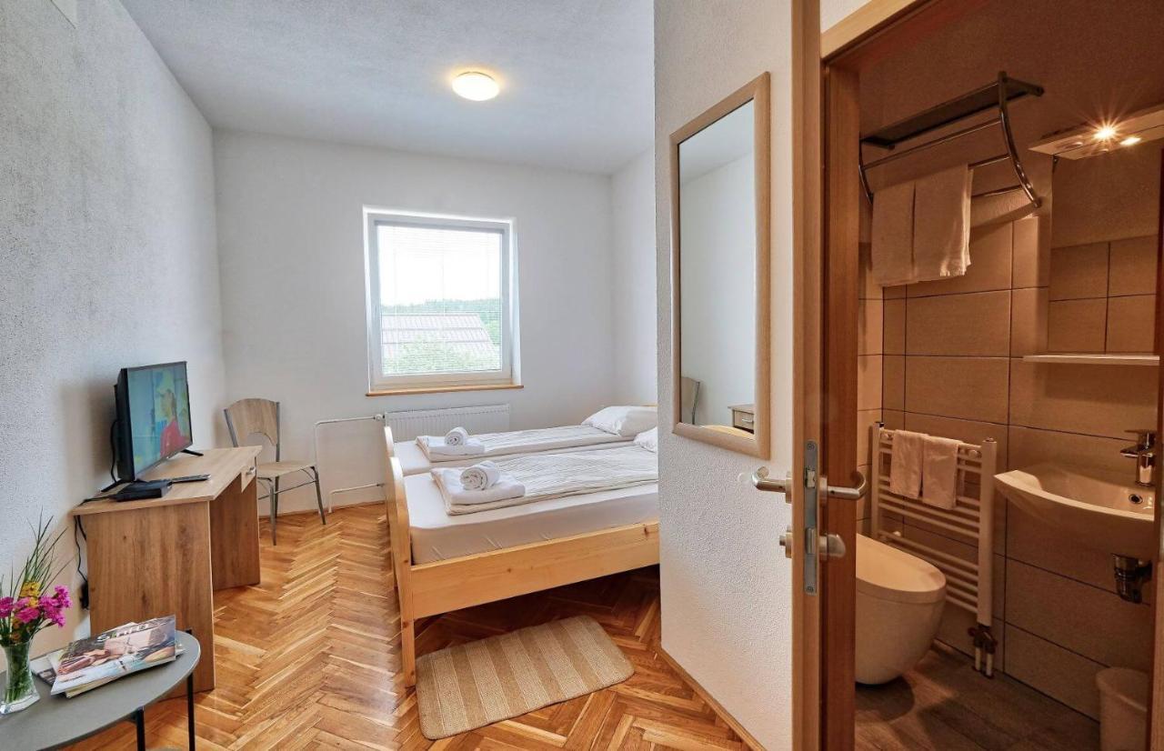 Prenocisca Miklavcic Hotell Nova Vas  Eksteriør bilde